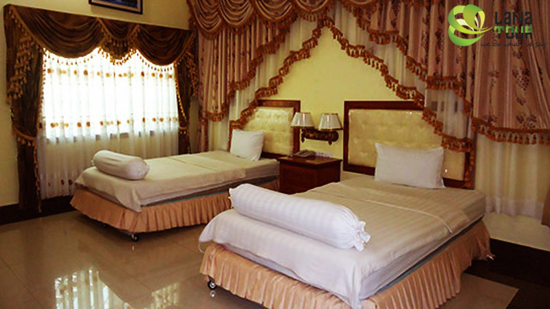 MONOROM VIP HOTEL 2*
